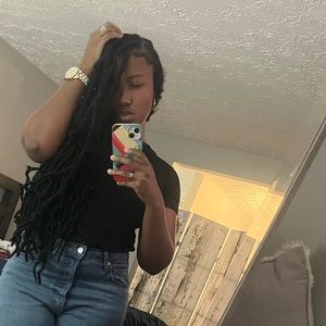 Meet your Posher, Jacqua’